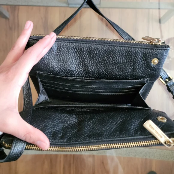 MK Fulton Crossbody Leather Bag - Picture 5 of 8